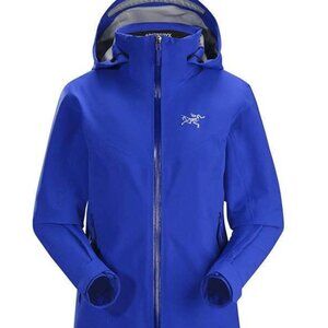 Arc’teryx women’s Ravenna jacket size medium